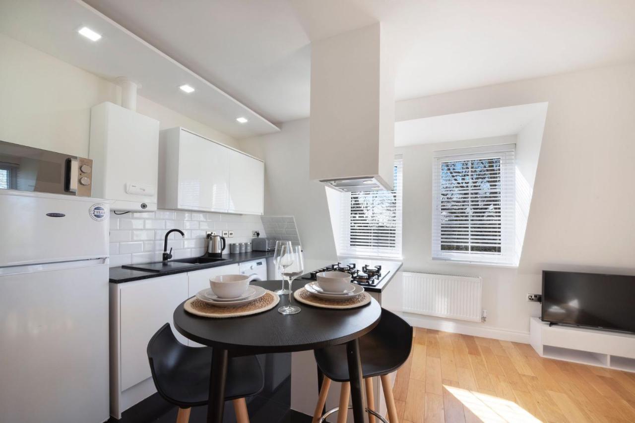 Spacious One Bed Loft Apartment Birchanger ภายนอก รูปภาพ